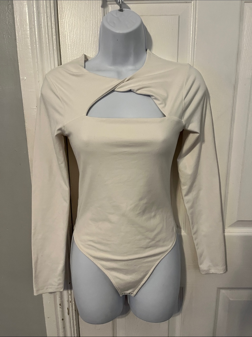 Abercrombie &Fitch Cutout Long-Sleeve Thong Bodysuit
